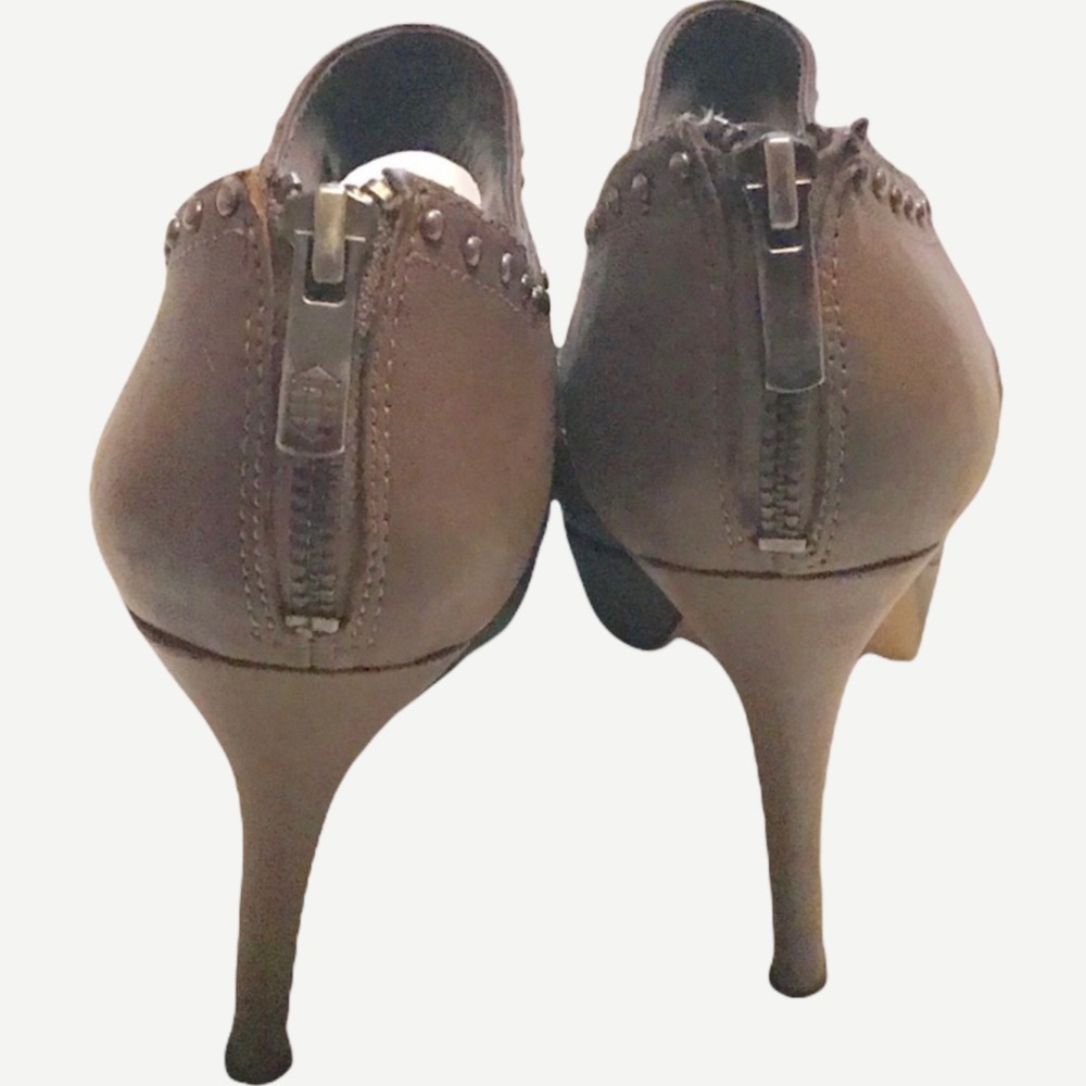 Vince Camuto Stud Platform Heels Open Toe Zipper - image 3